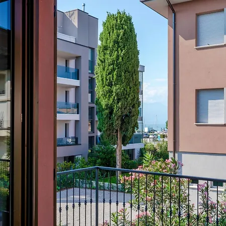 Adele's House - Con Terrazza, Piscina E Wifi * Σιρμιόνε
